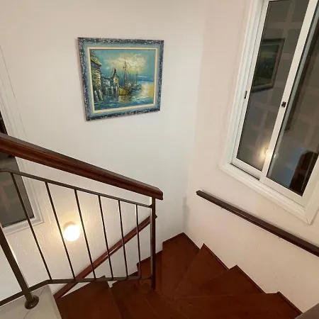Luxury 3bedroom With Pool, Garden & Sunset Villa *