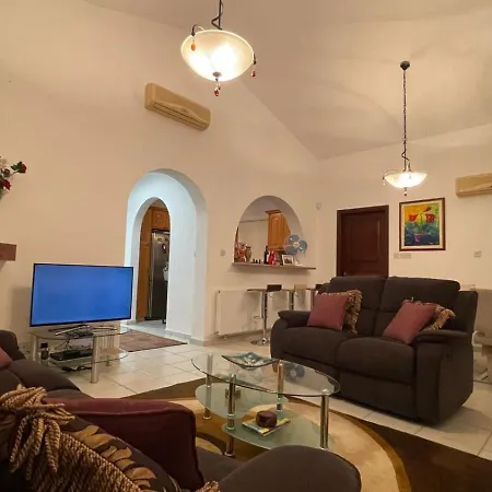 Villa Luxury 3bedroom With Pool, Garden & Sunset *