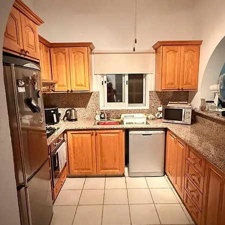 3bedroom With Pool, Garden & Sunset