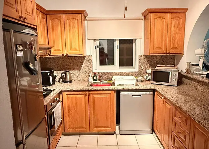 3bedroom With Pool, Garden & Sunset